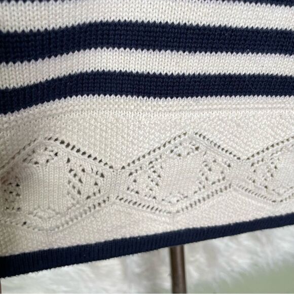 VINTAGE Brooks Brothers Sweater Womens Medium White‎ Navy Stripe Knit Pullover - Picture 3 of 9